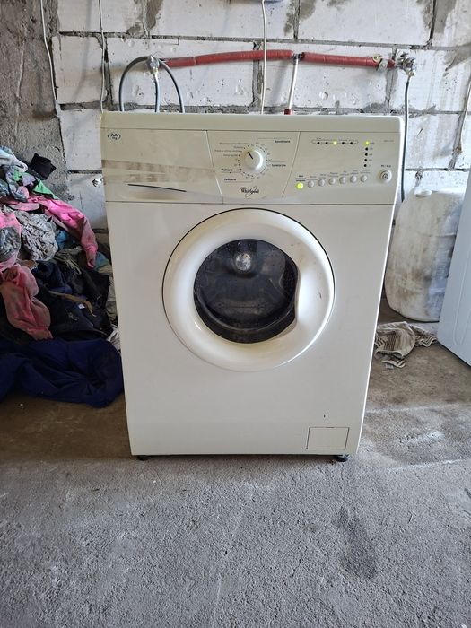 Pralka whirpool slim wąska