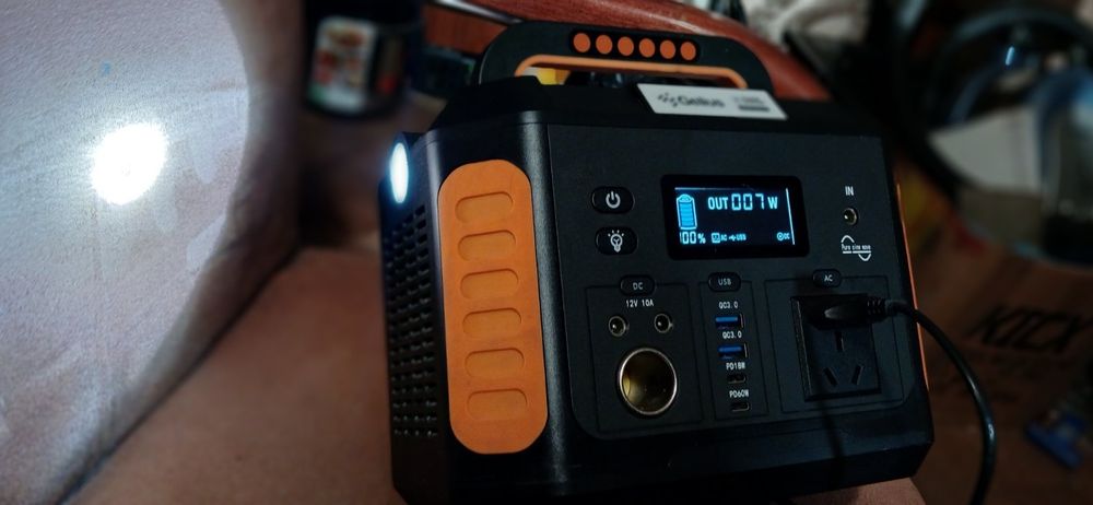 Эректро станция Gelios Бесперебойник геннератор беспроводная зарядка