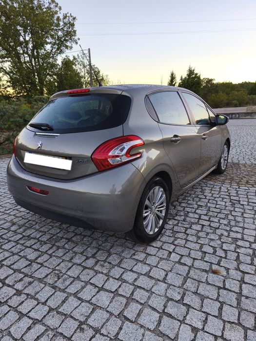 Peugeot 208 1.4 Hdi