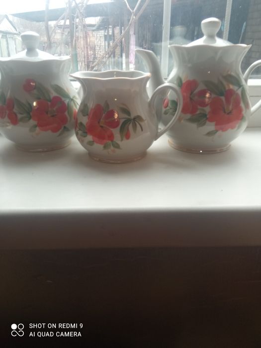 Порцеляновий, фарфоровий чайний сервіз
