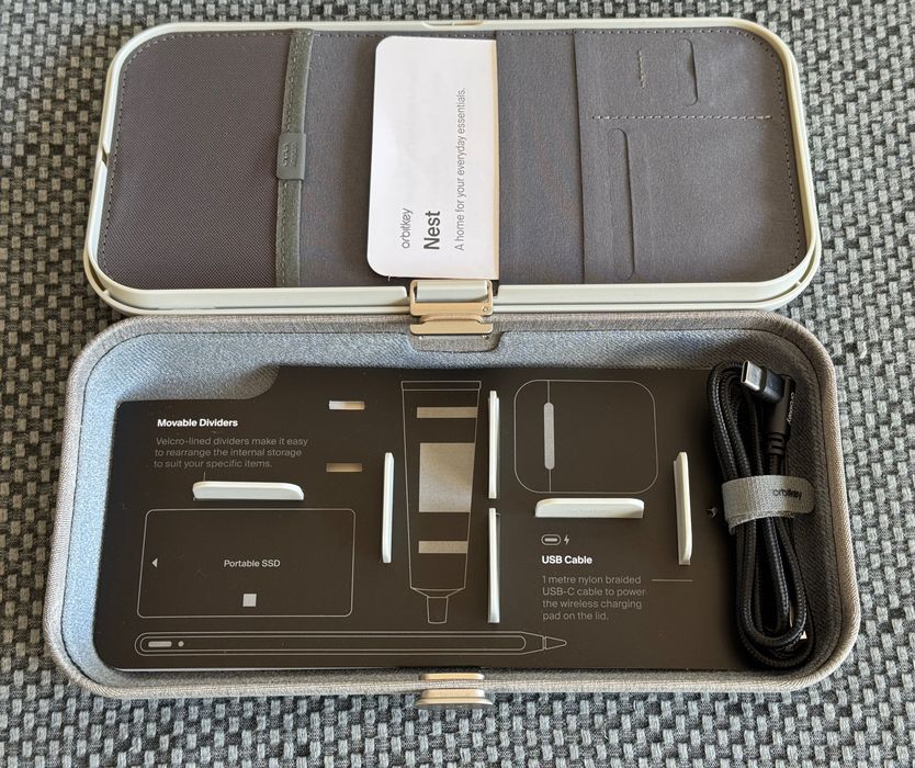 Orbitkey Nest Organizador Secretária Carregamento Wireless, Novo
