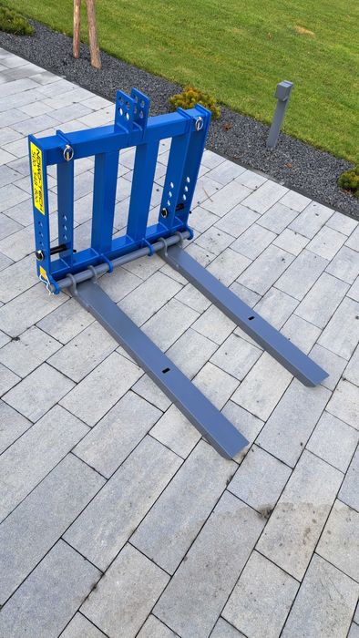 paleciak na tył ciągnika z regulacją szerokości, widły do palet,nowość