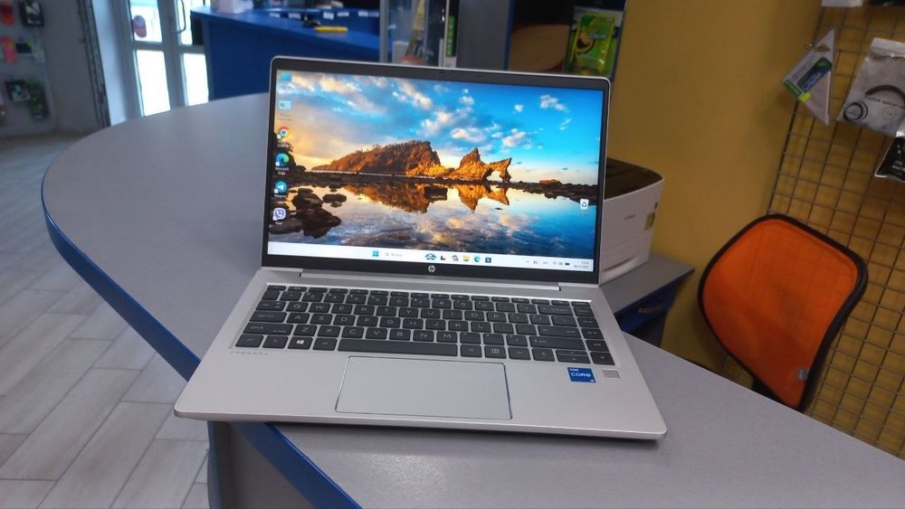 ТОП | HP 440 G8/ I5 - 1135G7/  DDR4 - 16 /SSD M2 NVMe 512 / Відеокарта IRIS Xe Graphix- 4Gb