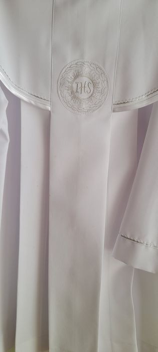 Komże wzrost 140-144 i  druga 152