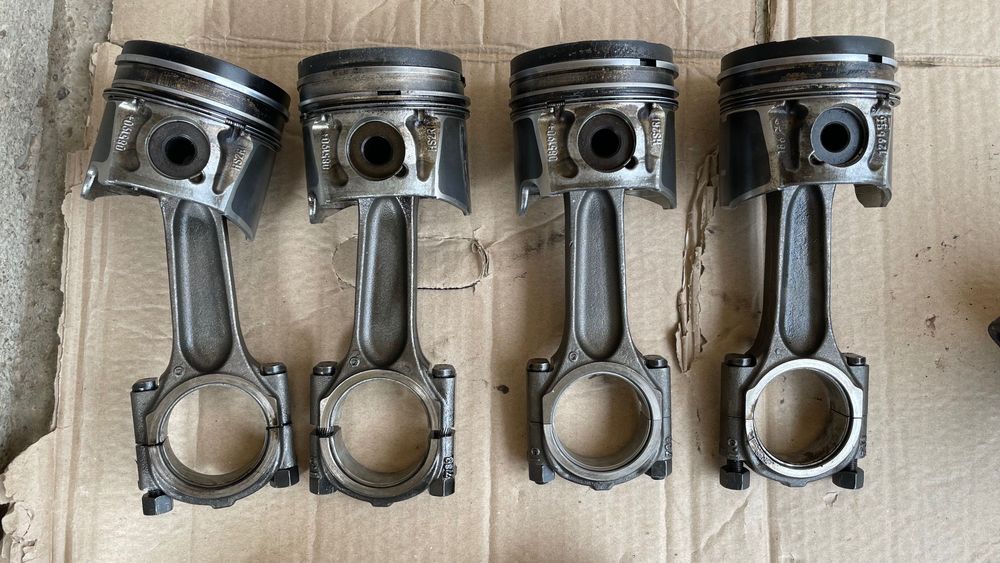 Двигатель, двигун Volvo V50 S40 2.0 HDi 2004-2010 рр.