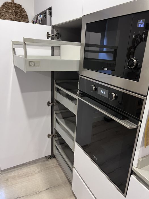 Cozinha Moderna Completa – 5,60m de Linear (Excelente Estado)