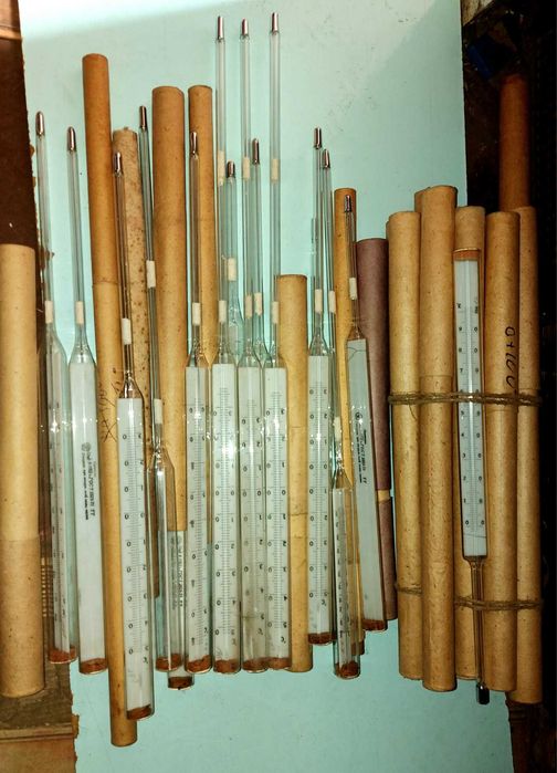 Продам термометры ртутные технические оптом  все 100шт