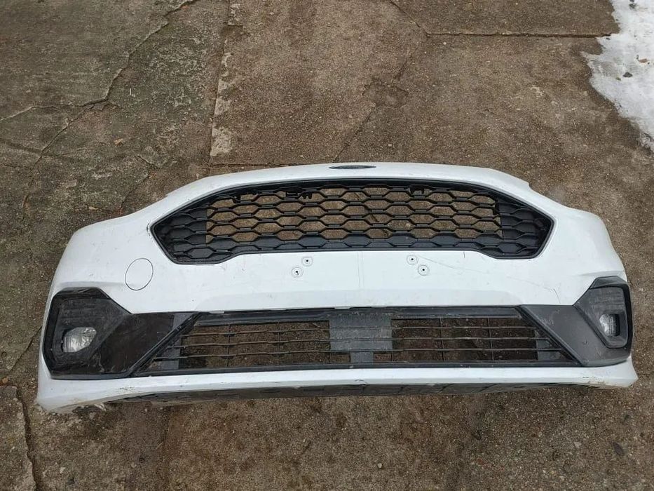 Ford Fiesta Mk8 ST-Line 17r- zderzak maska lampy pas