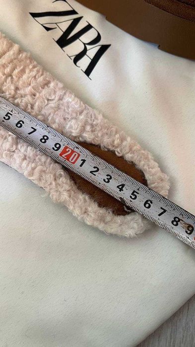 Уги новенькі від Zara