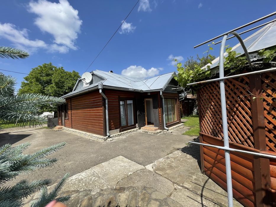 Оренда будинку/котедж довгостроково, подобово