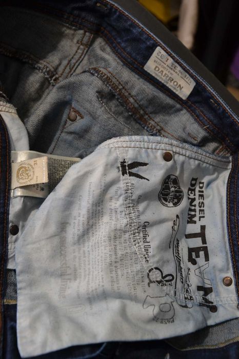 DIESEL Darron Regular Slim Tapered Jeans Spodnie Męskie W31 L32 Super Stan