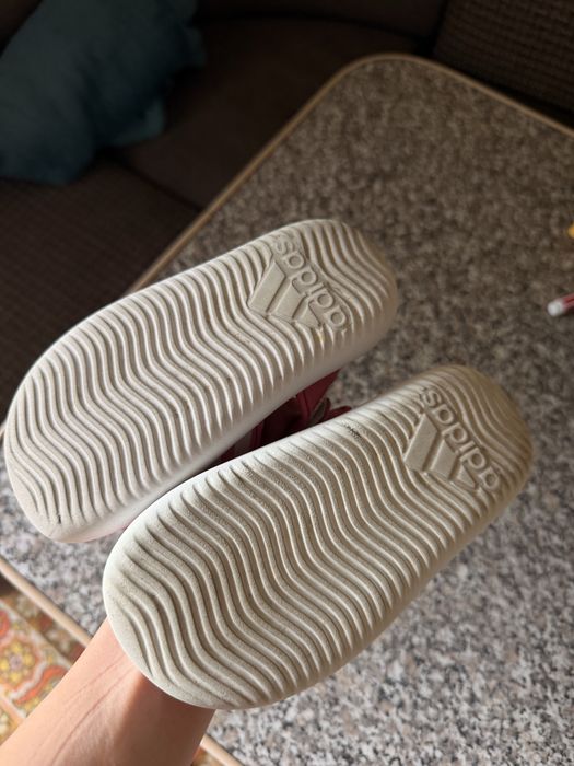 Дитячі сандалі сабо adidas 26