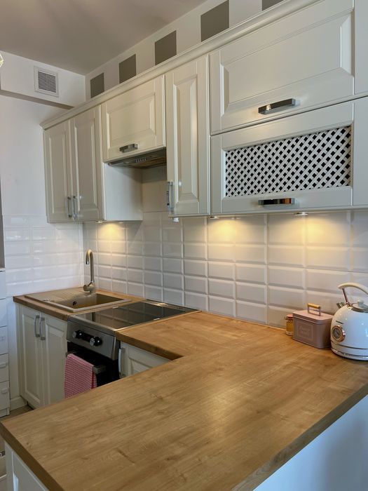 Nowoczesny Apartament , Augustów Centrum , Garaż podziemny, Winda, balkon , wynajem na doby, wysoki standard