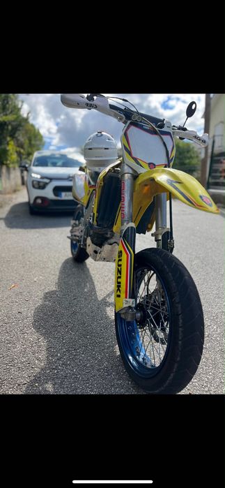 Suzuki RMZ 450 matriculada