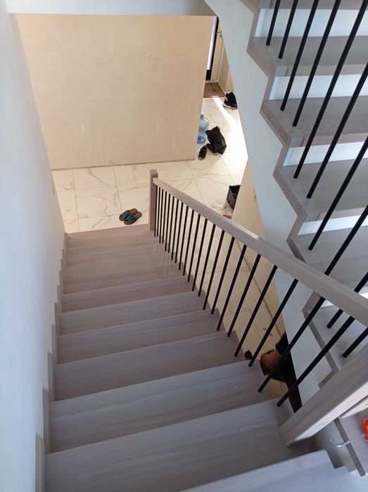 Ступеньки для Дома из ясеня