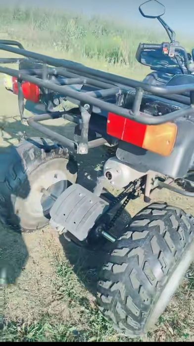 Продам квадроцикл Spark 200 2x4