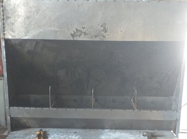 Бункерні годівниці