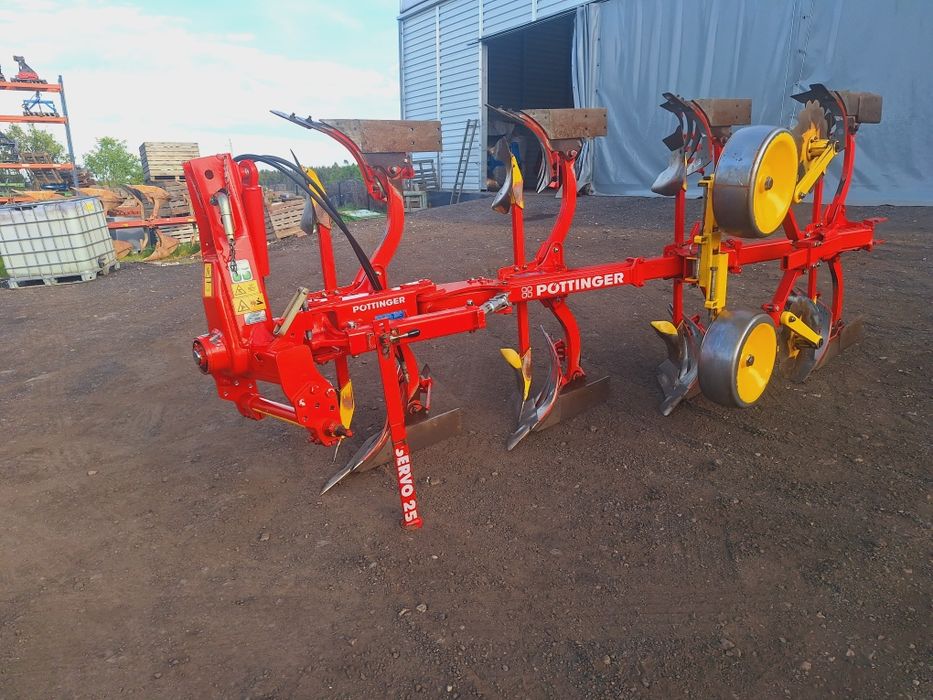 Pług 4 skibowy obrotowy  Pottinger servo 25 ażurowy  Lekki  rama 3+1 lemken kverneland kuhn