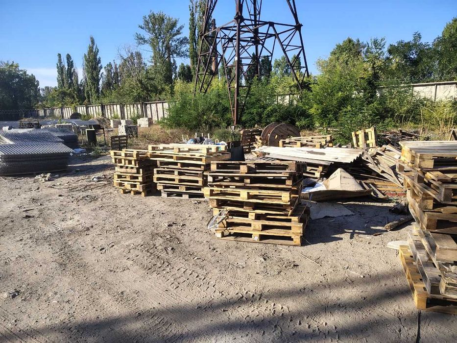 Піддони б/у в ассортименті