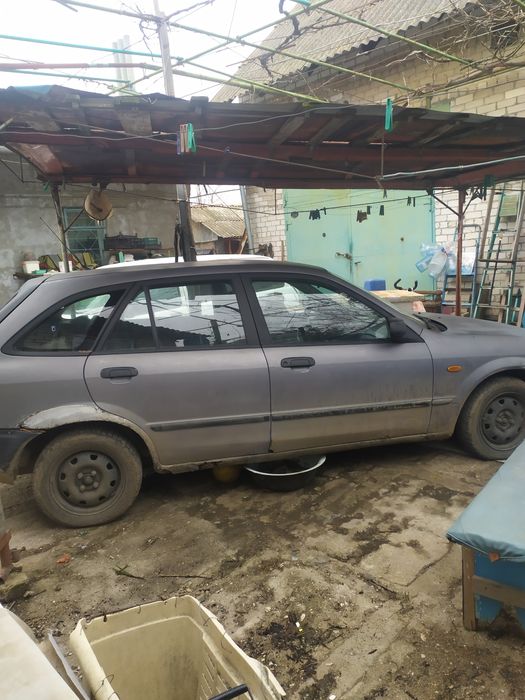 Розбираю mazda 323 f 1.6 бензин