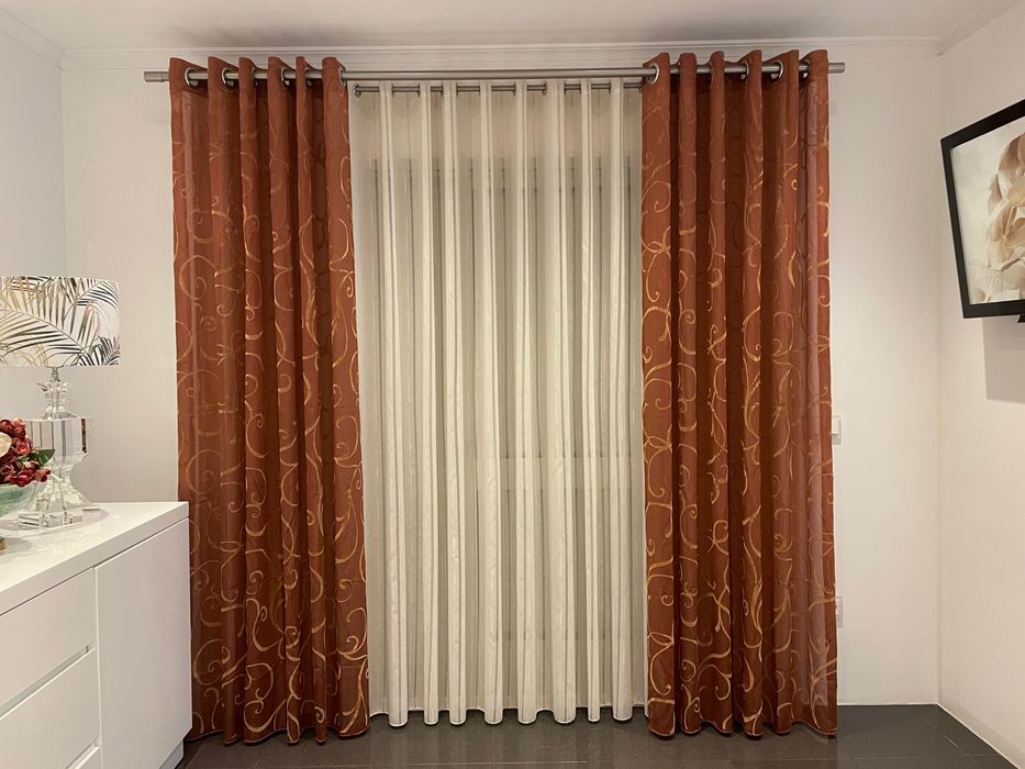 Cortinados + reposteiro + varão duplo