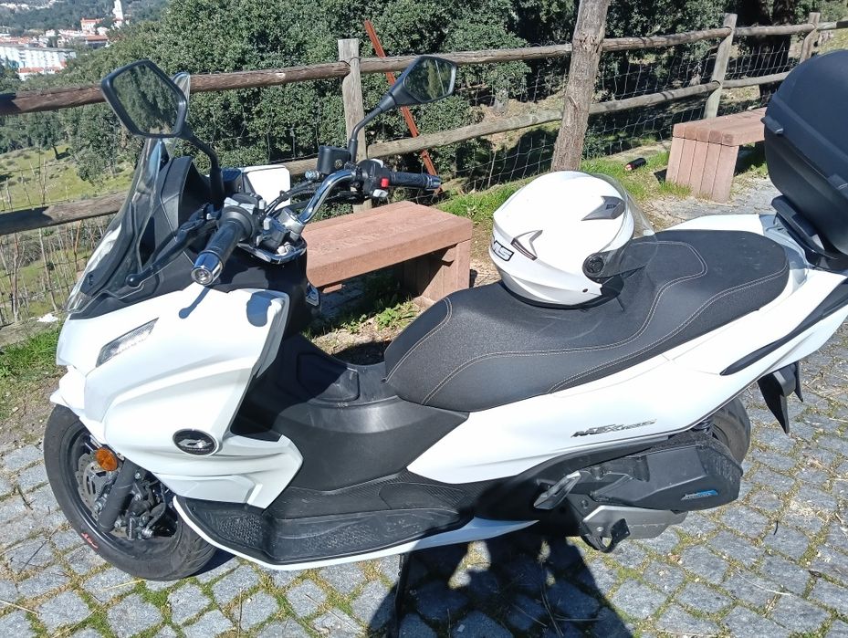 Scooter 125 como nova