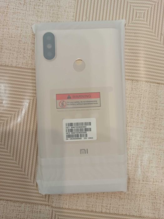 Телефон Redmi Note 5 Gold новый 6/128