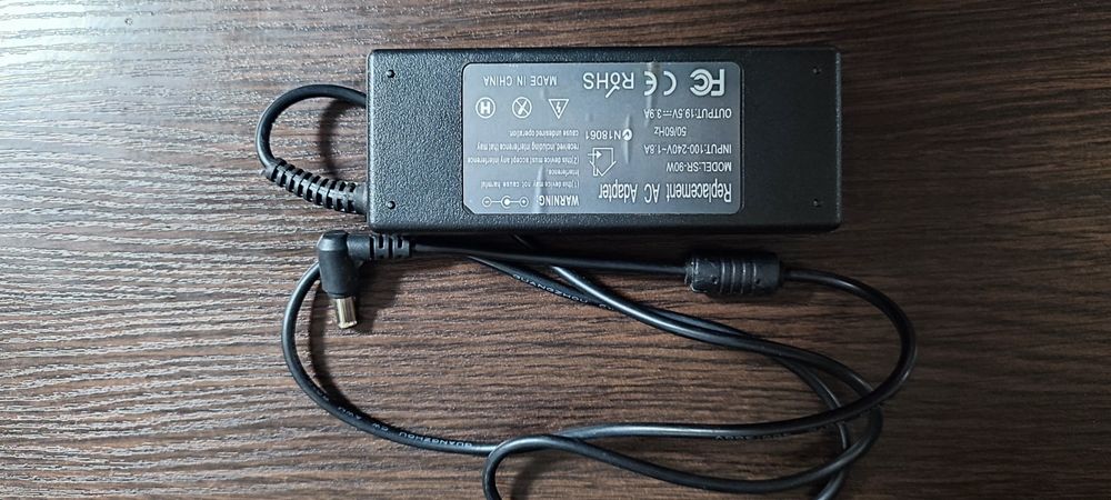 Блок питания для ноутбука