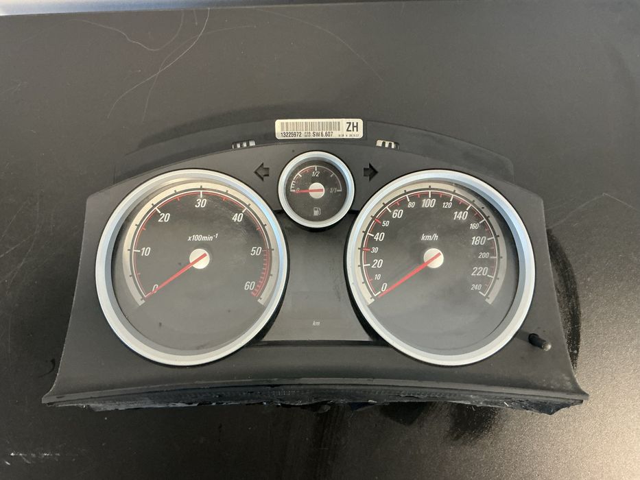 Quadrante Opel Astra H GTC 1.3 CDTI — 2008