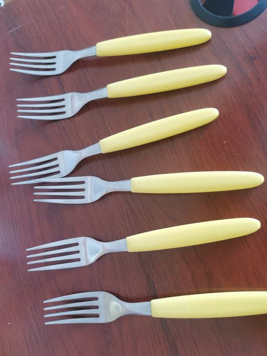 Talheres usados diversos