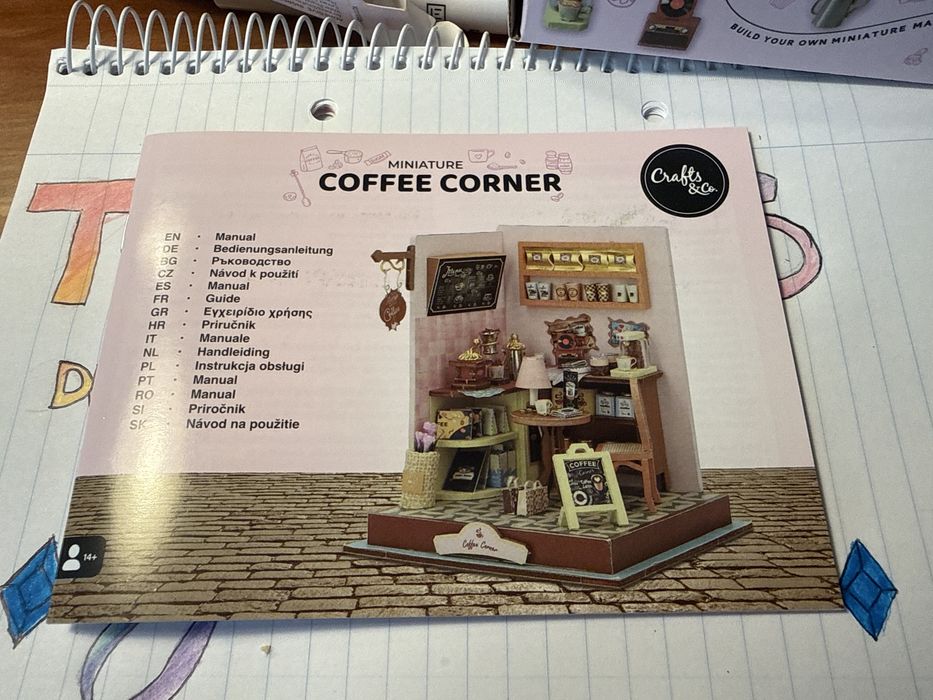 Miniature Coffee Corner (DIY)