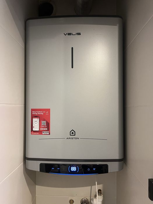 Podgrzewacz wody (bojler) Ariston Velis Tech WiFi 50 Eu