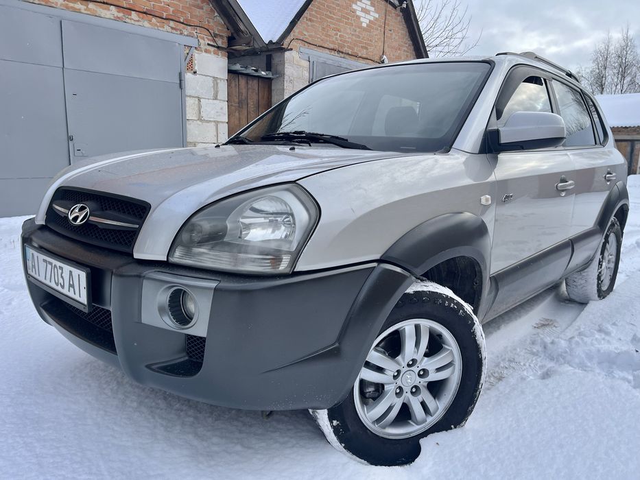 HYUNDAI Tucson 4*4. 2.0бензин! 2006год.