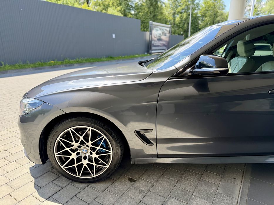 BMW 330i xDrive GT 2017 на двигуні B серії