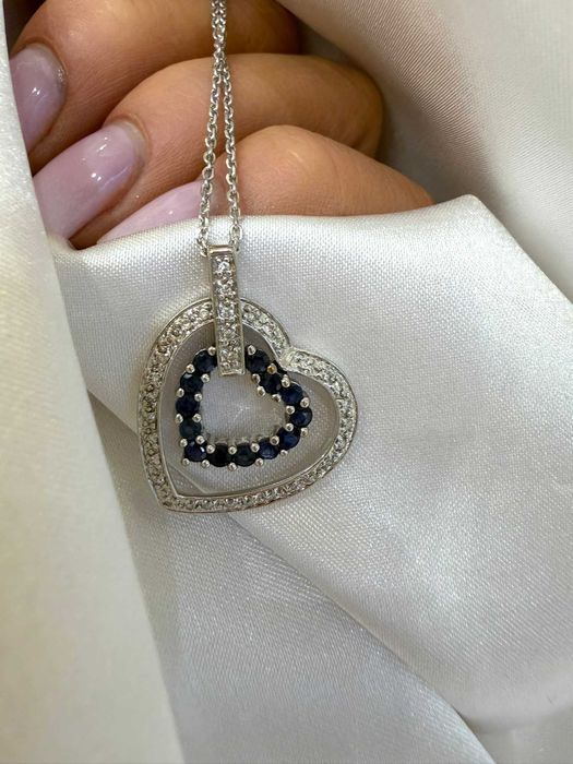 Wisiorek serce z diamentami