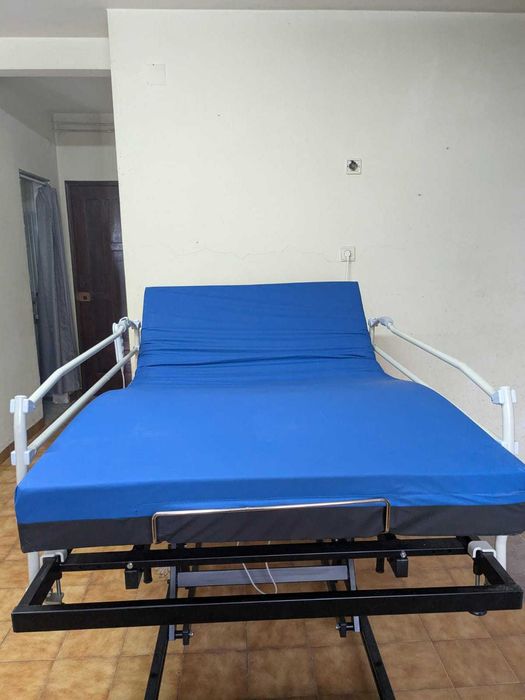 Cama articulada elétrica c/ elevador + colchão anti-escaras
