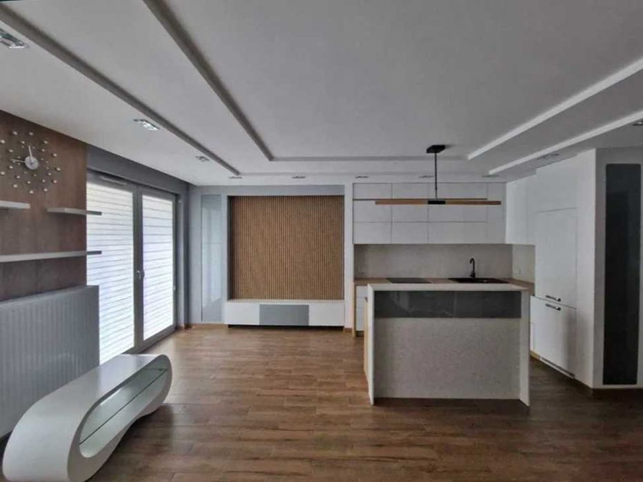 Piękne 3 pok z wielkim balkonem, winda, parking, Świdnica