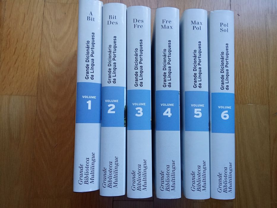 Grande biblioteca multilingue
Em bom est