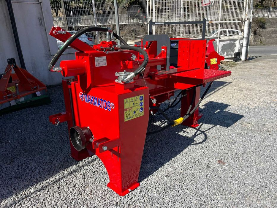 Rachador de lenha p/ trator 20TR c/ Plataforma elevatória NOVO