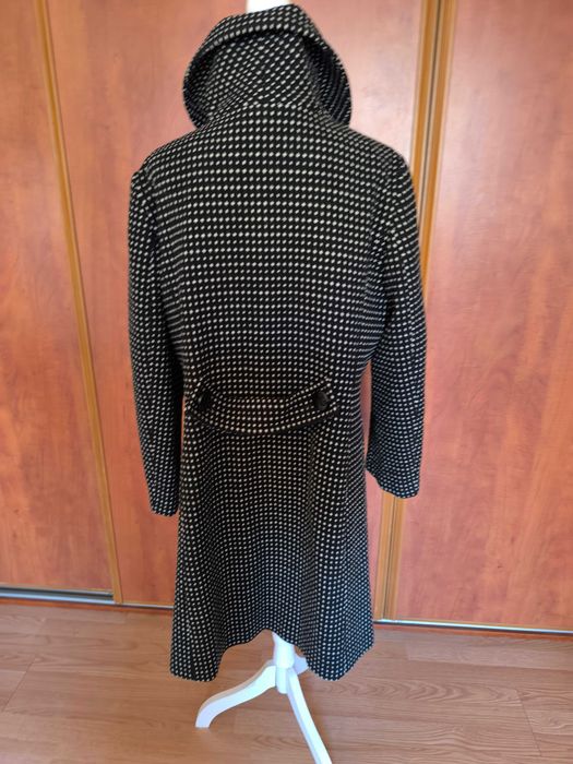 Elegancki płaszcz wełniany 44 czarny w białe kropki