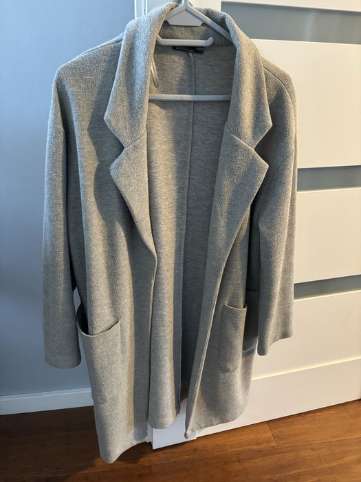 Szary plaszczyk/sweter