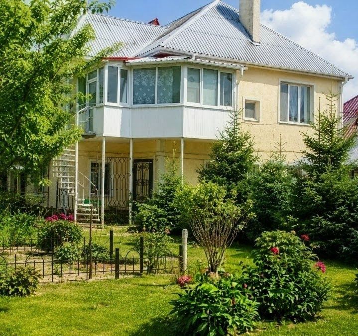 Двухэтажный дом в Царском Селе на участке 10 соток!