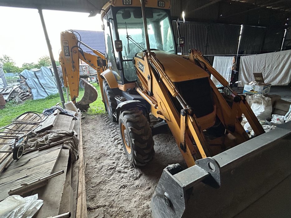 Продам трактор JCB