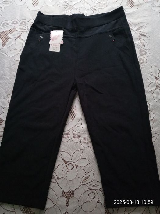 Spodnie,rybaczki damskie czarne 46