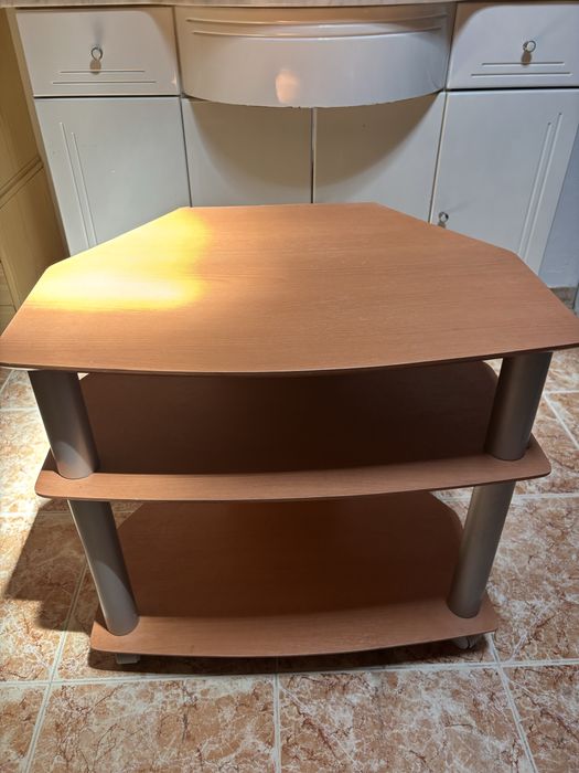 Aparador TV ou mesa de suporte