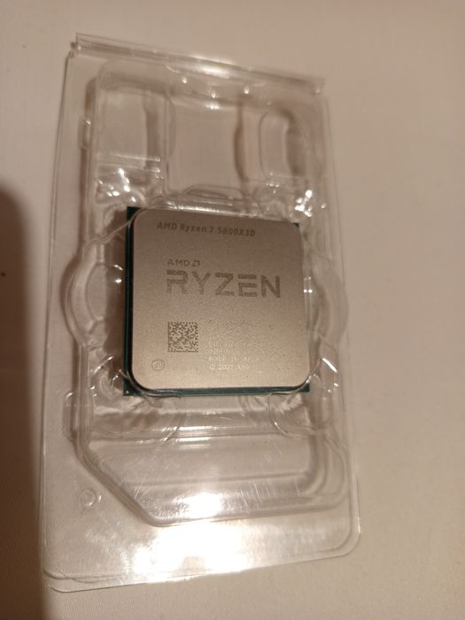 AMD Ryzen 7 5800X3D