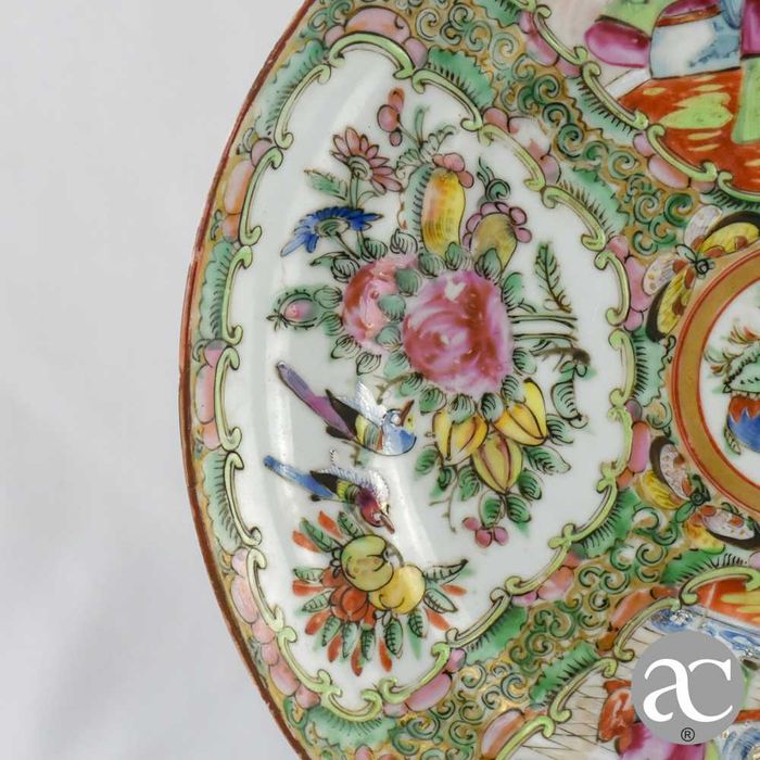 Prato em Porcelana da China decoração Mandarim, séc. XIX