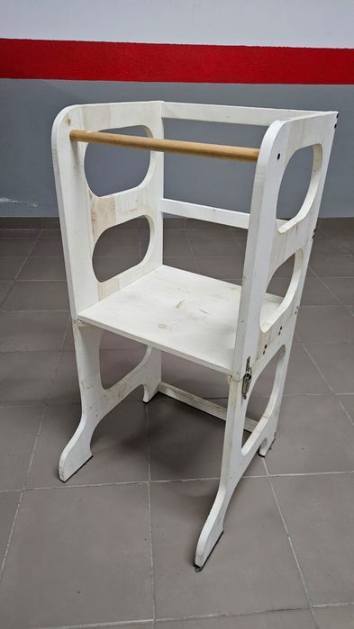 Torre de Aprendizagem Montessori 2 em 1 – Transforma-se em Mesa
