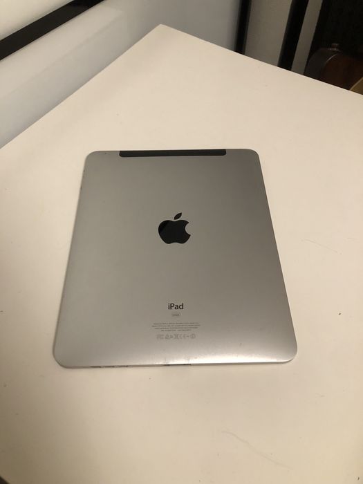 Планшет apple  ipad не рабочий