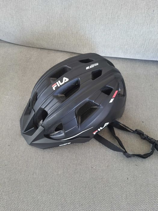 2 Capacetes de bicicleta